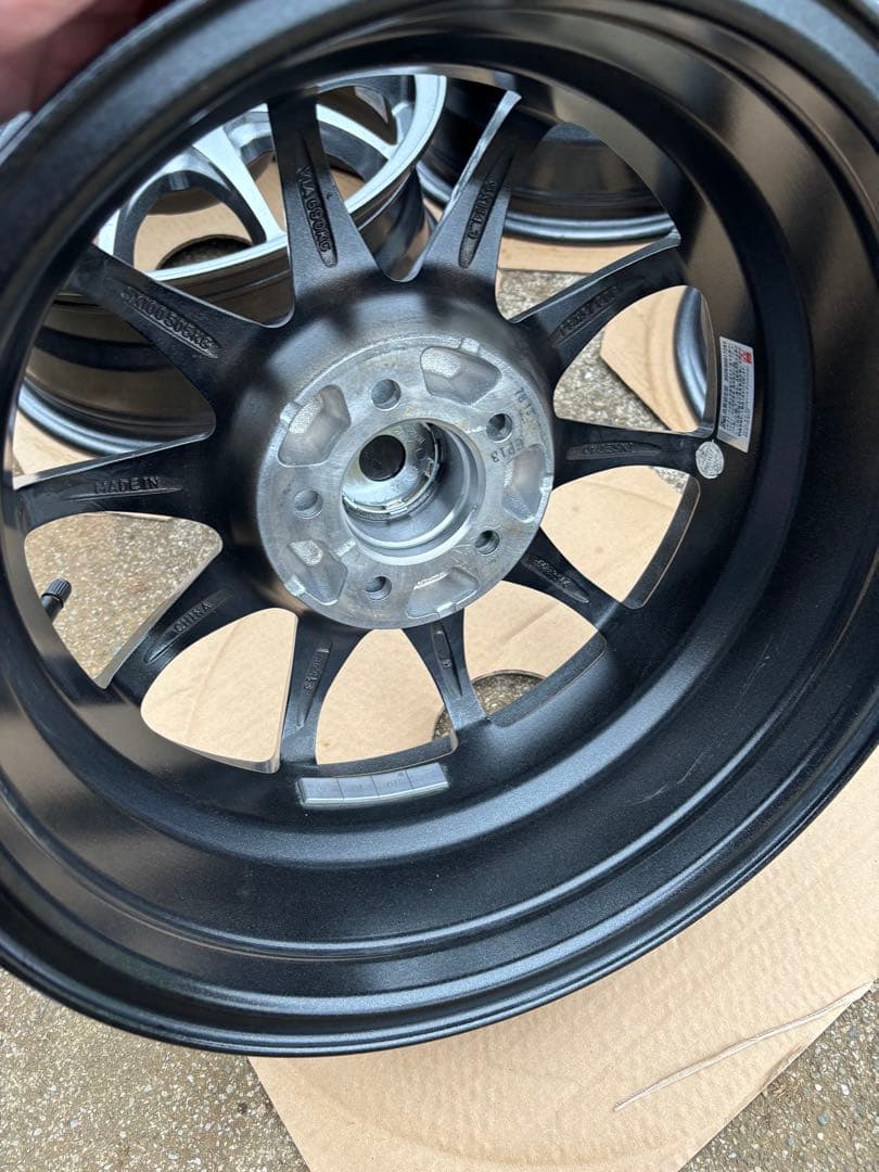 アルミホイール4本セット15インチ　6J5穴　PCD100 インセット40