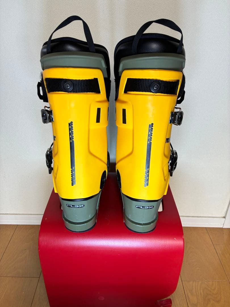 K2 revolverスキーブーツ