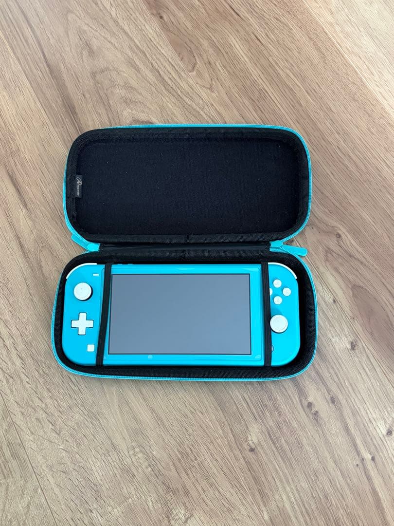 Nintendo Switch Lite ターコイズ 本体（同色ケース付き）