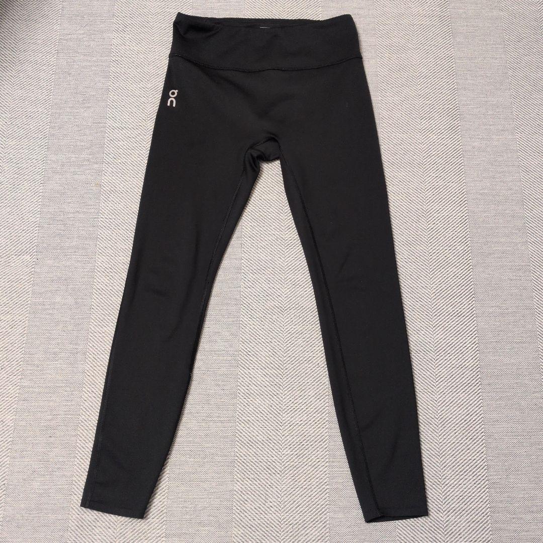 on ランニングタイツ　S
