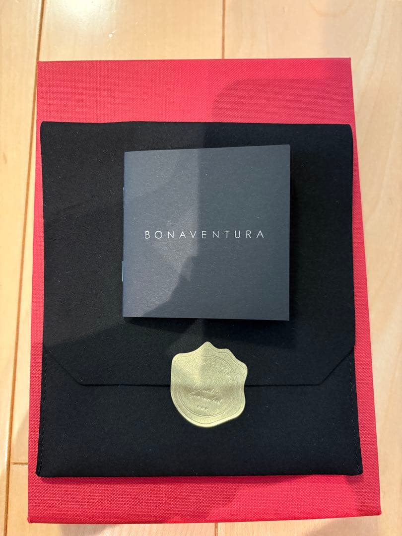 ボナベンチュラ iPhone14レザー 手帳型ケース ライトグレー×ホワイト