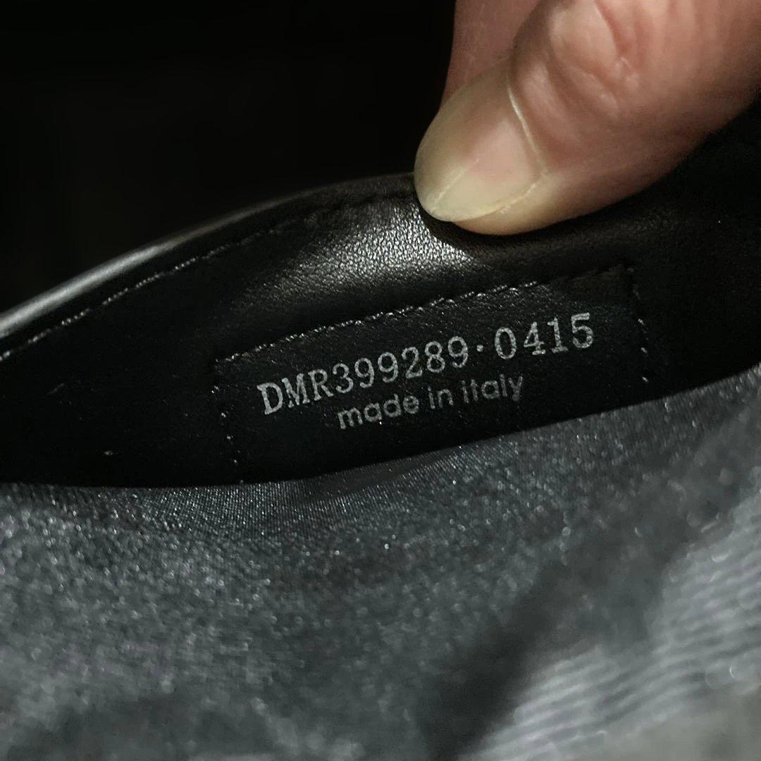 イブサンローランショルダーバッグ