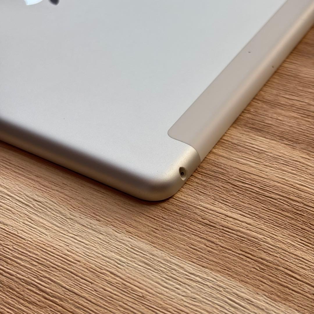 iPad 第7世代 32GB SIMフリー バッテリー最大量84%