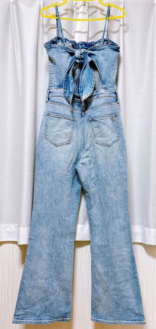 美品◎送料込み◎匿名配送◎ GYDA バックリボン デニムロンパース