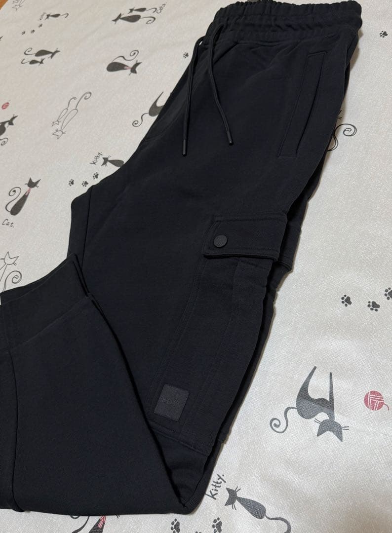 HUGO BOSS 新品未使用　メンズ　ジョガー　パンツM