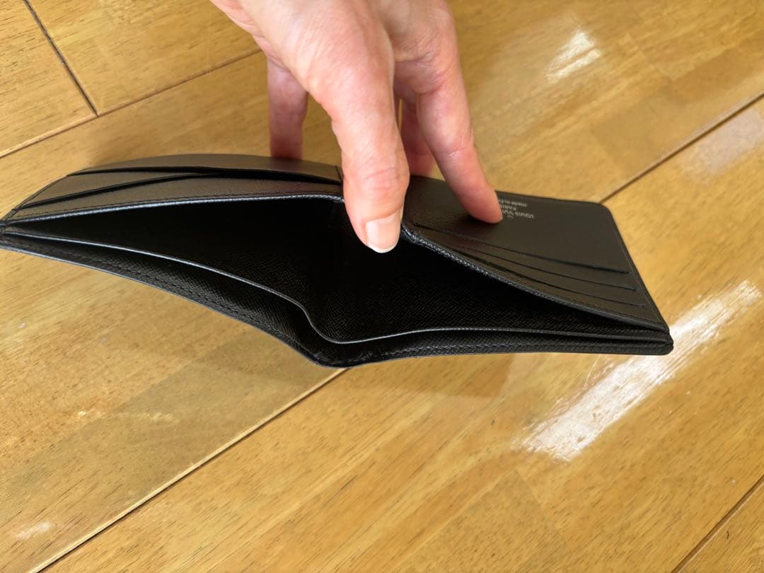 LOUIS VUITTON ルイ・ヴィトン ダミエ　二つ折り財布