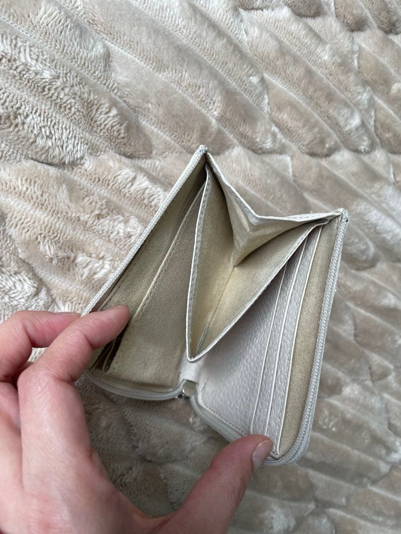 ATAO ミリモ ケリー アイビスホワイト　折り財布