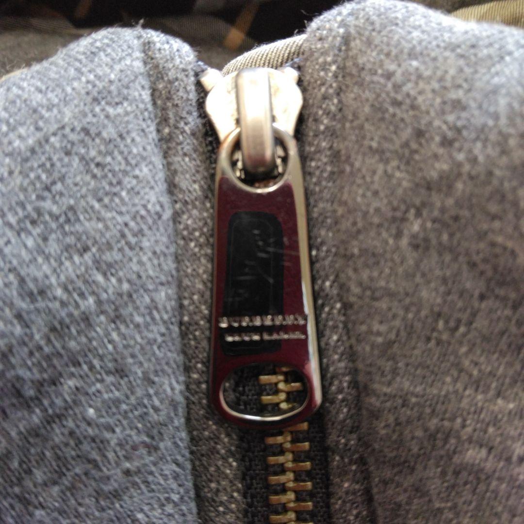 バーバリーブルーレーベル グレー フード付き ダウンベスト 裏地チェック 38