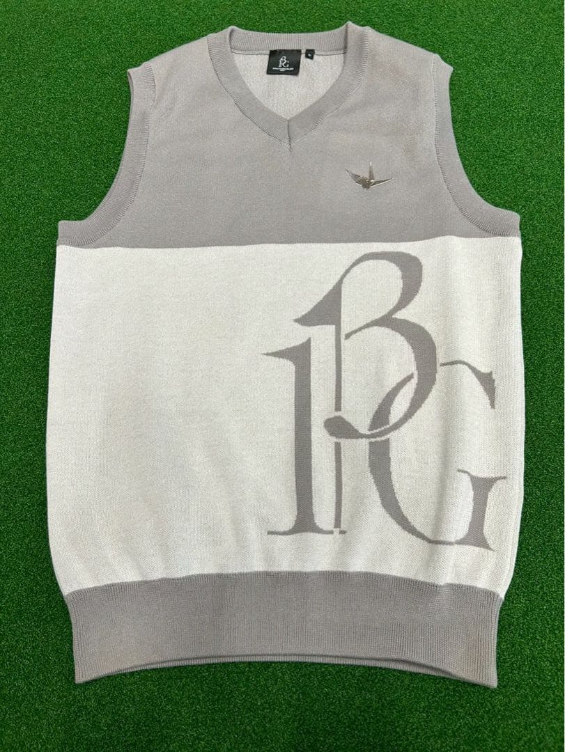 1piu1uguale3 ウノピュウ　ゴルフ　メンズ　ベスト　サイズ4