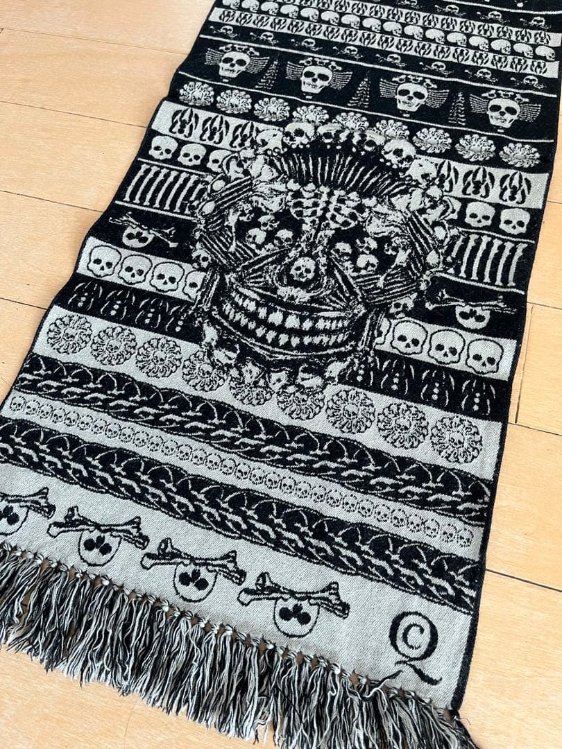 未使用品)ALEXANDER McQUEEN スカルデザイン マフラー