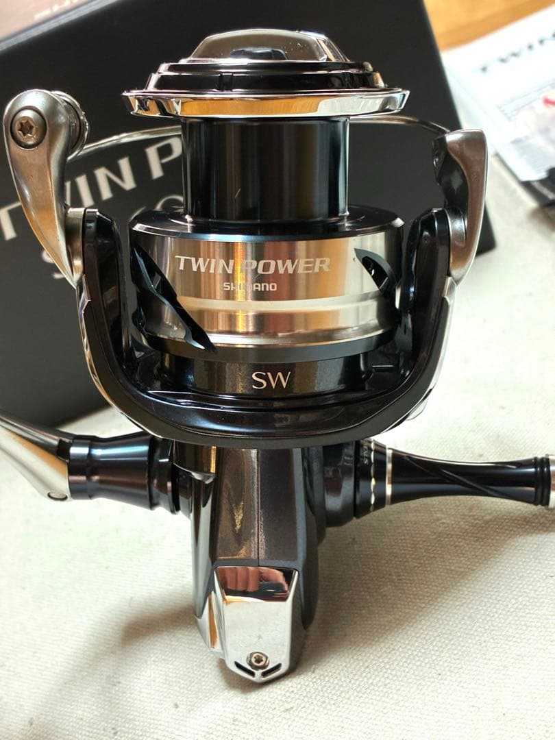 ゴ*ロ様 【美品】シマノ スピニングリール 21ツインパワーSW 6000HG【
