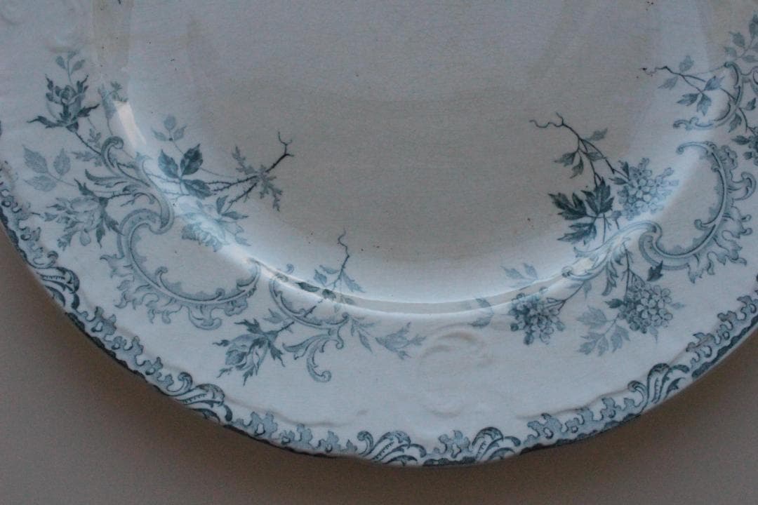 【B】フランスアンティーク・ショワジールロワVILLARDプレート