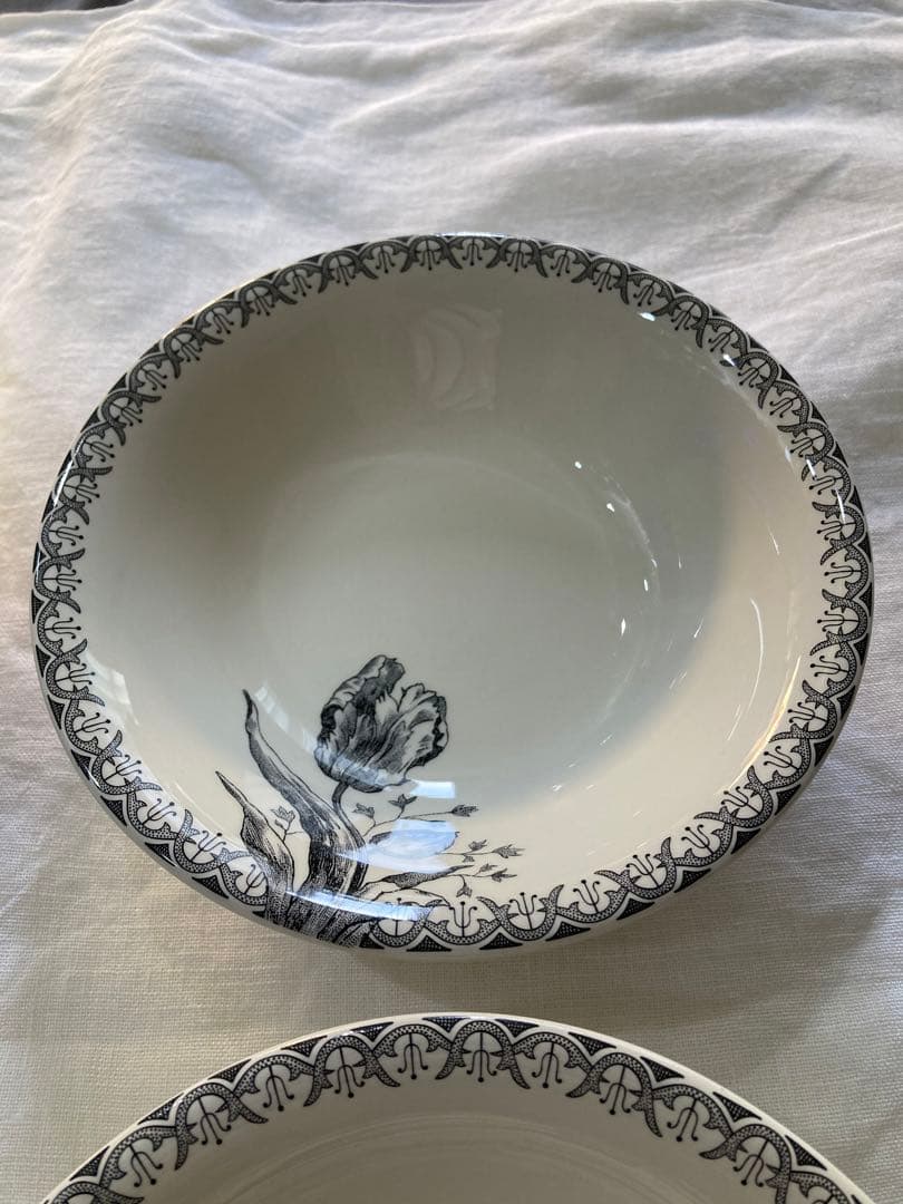 新品未使用 ジアン／GIEN チューリップ／ブラック シリアルボール4枚セット