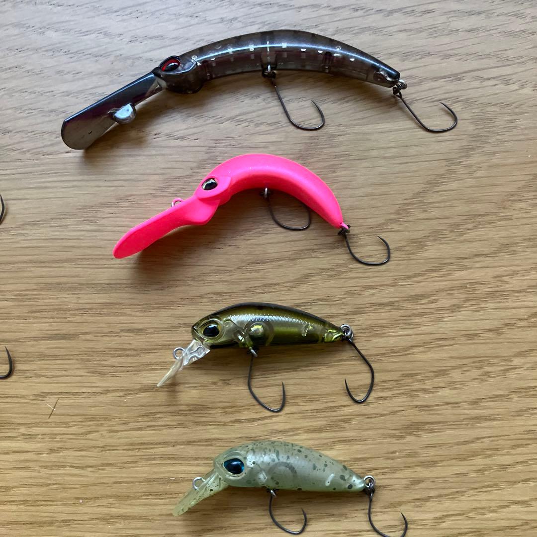 VERSUS WAVEケースとクランクベイト他　管釣りルアー 37個セット