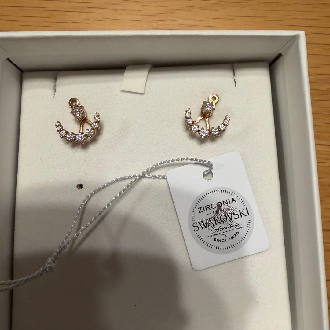 スワロフスキー MOONSUN 月 星 ピアス 愛の不時着