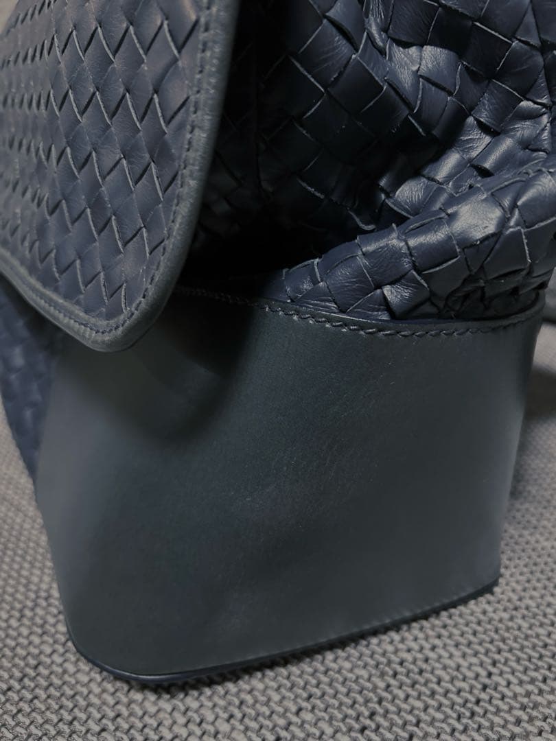 西尾　超希少モデル。Bottega Veneta バックパック