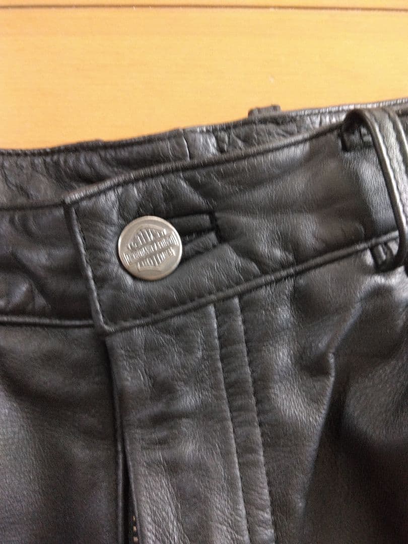 ハーレーダビットソン　革パンツ