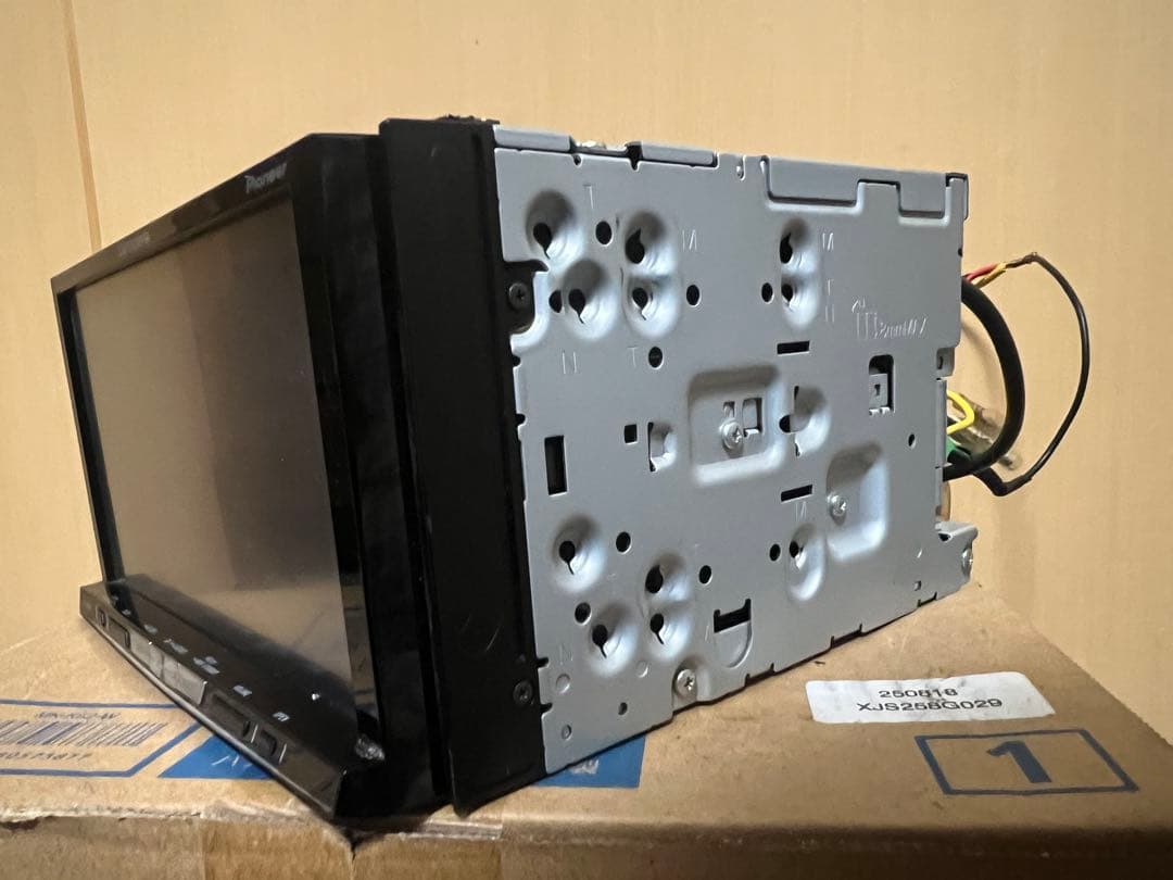 Pioneer carrozzeria カーナビ AVIC-zh0009