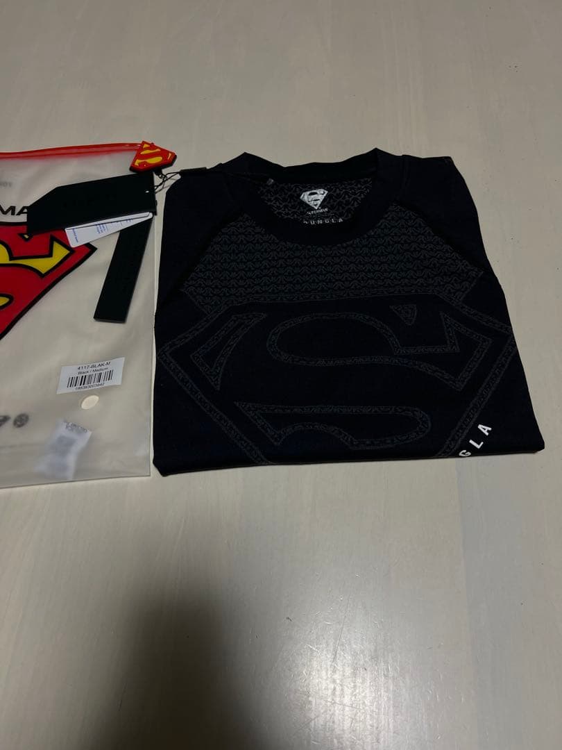 正規品　 スーパーマン　コンプレッション　Tシャツ　新品未使用