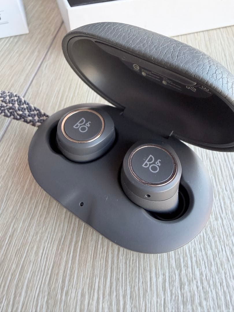 イヤホン Bang & Olufsen Beoplay E8 Wireless