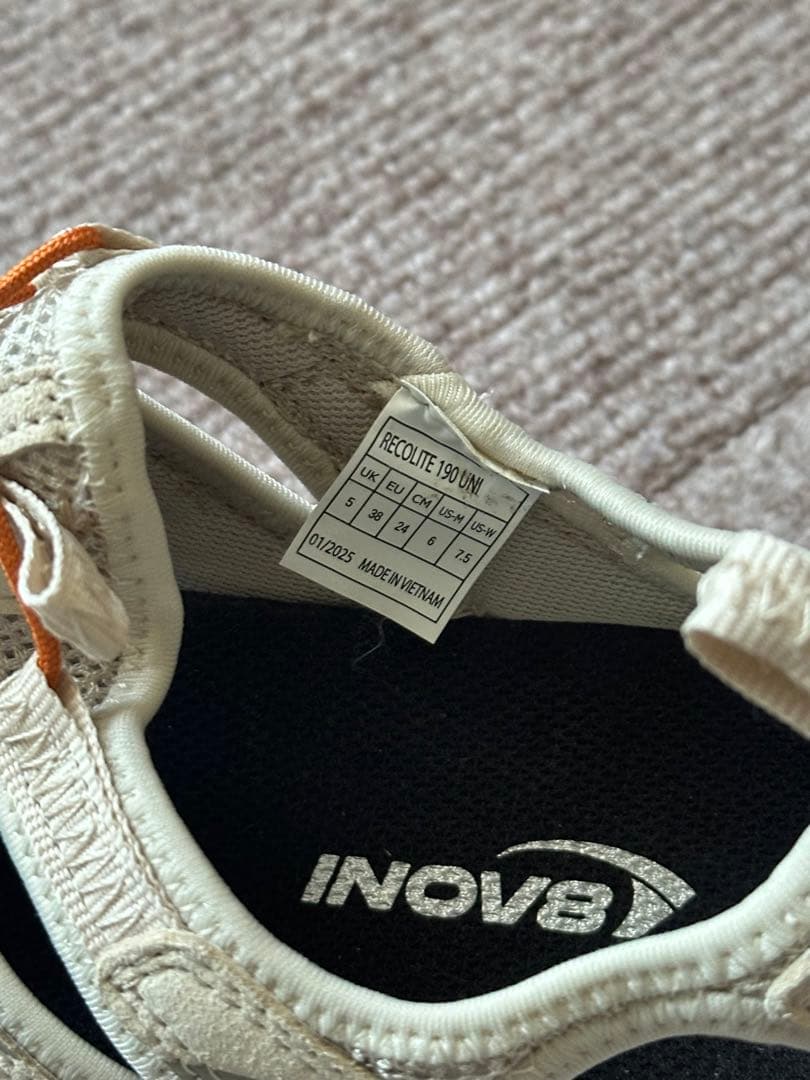 INOV-8 アクティブシューズ ベージュ