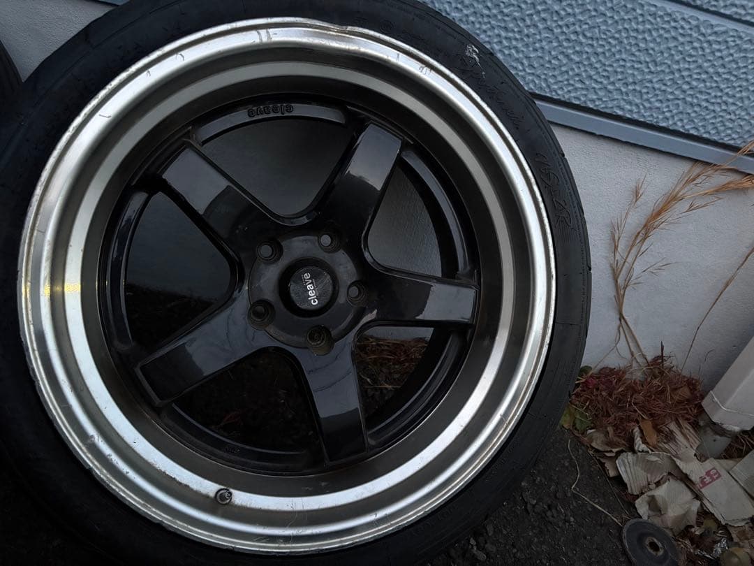 CLEAVE ホイール　18インチ二本