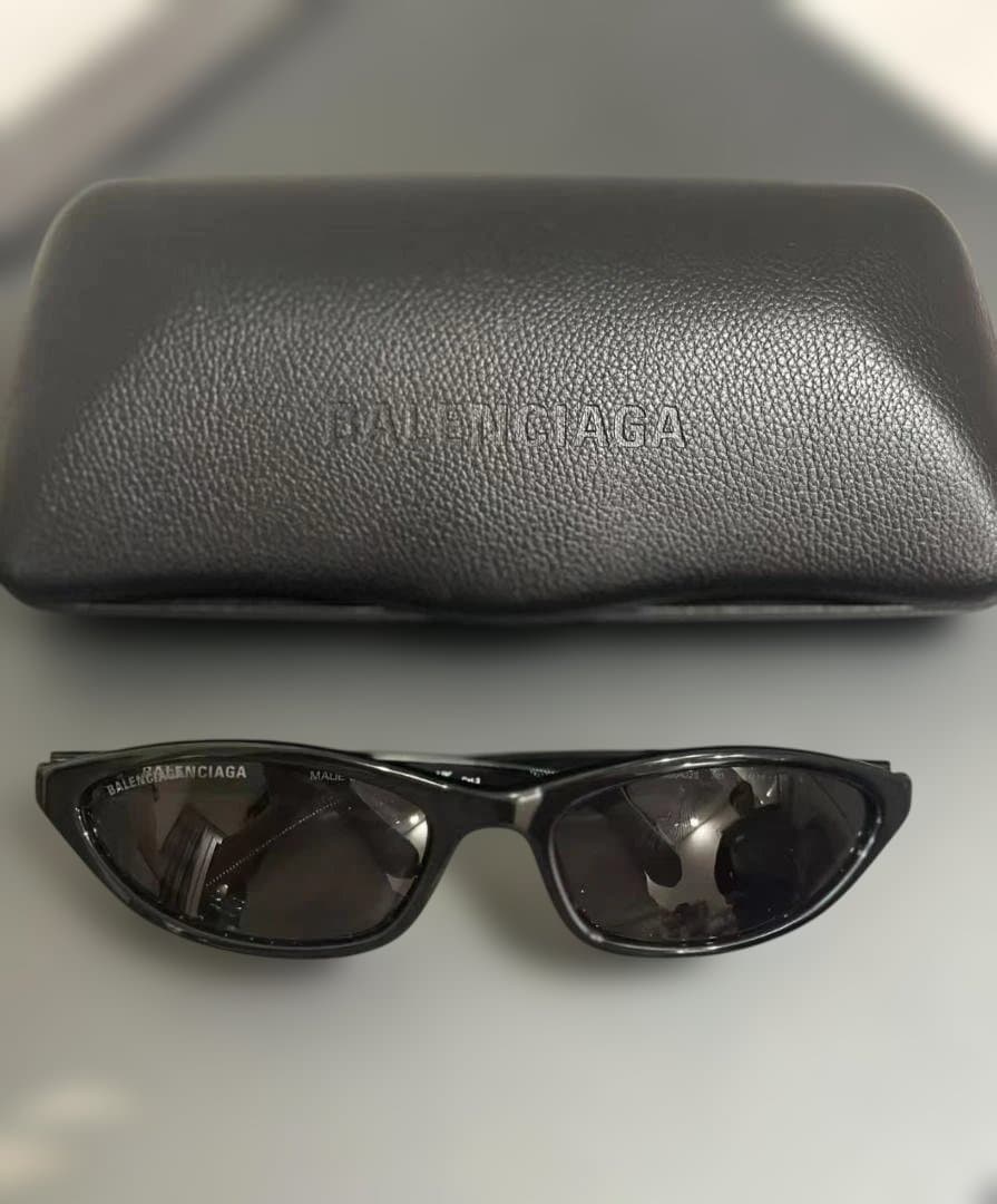 BALENCIAGA ブラック サングラス ケース付きBB0207S