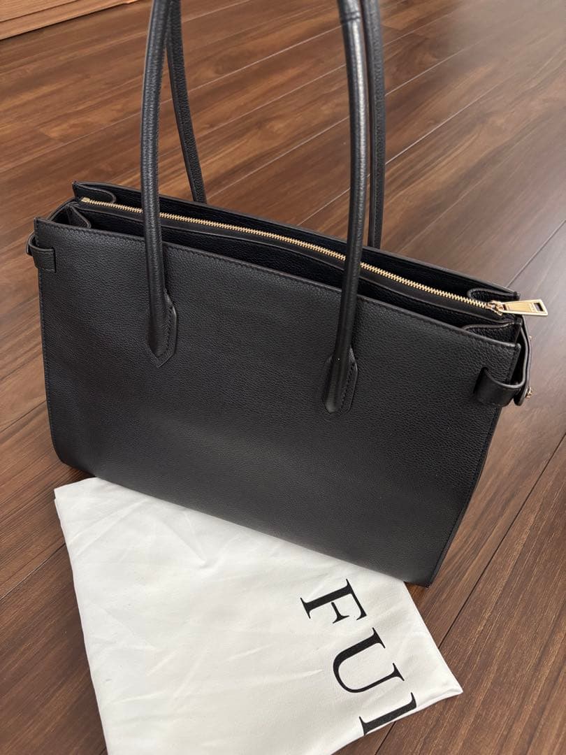 ［美品］FURLA PIN トートバッグ Lサイズ 保存袋付き
