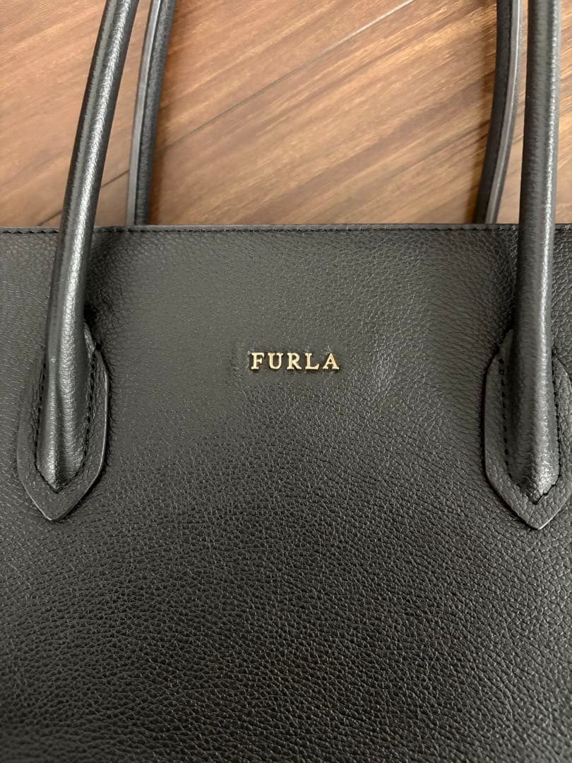 ［美品］FURLA PIN トートバッグ Lサイズ 保存袋付き