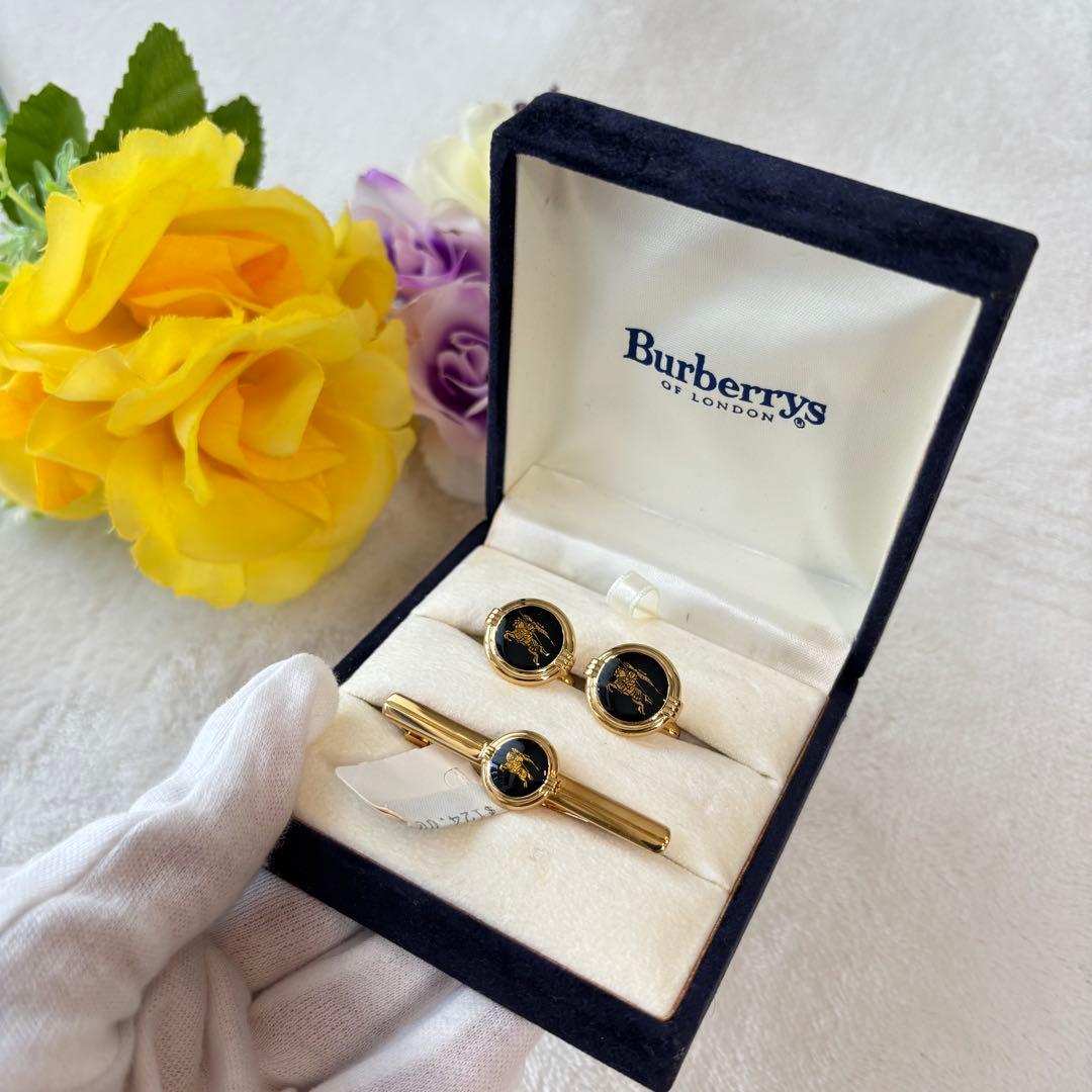 新品未使用✨　Burberry バーバリー　ネクタイピン　カフスセット　金金具