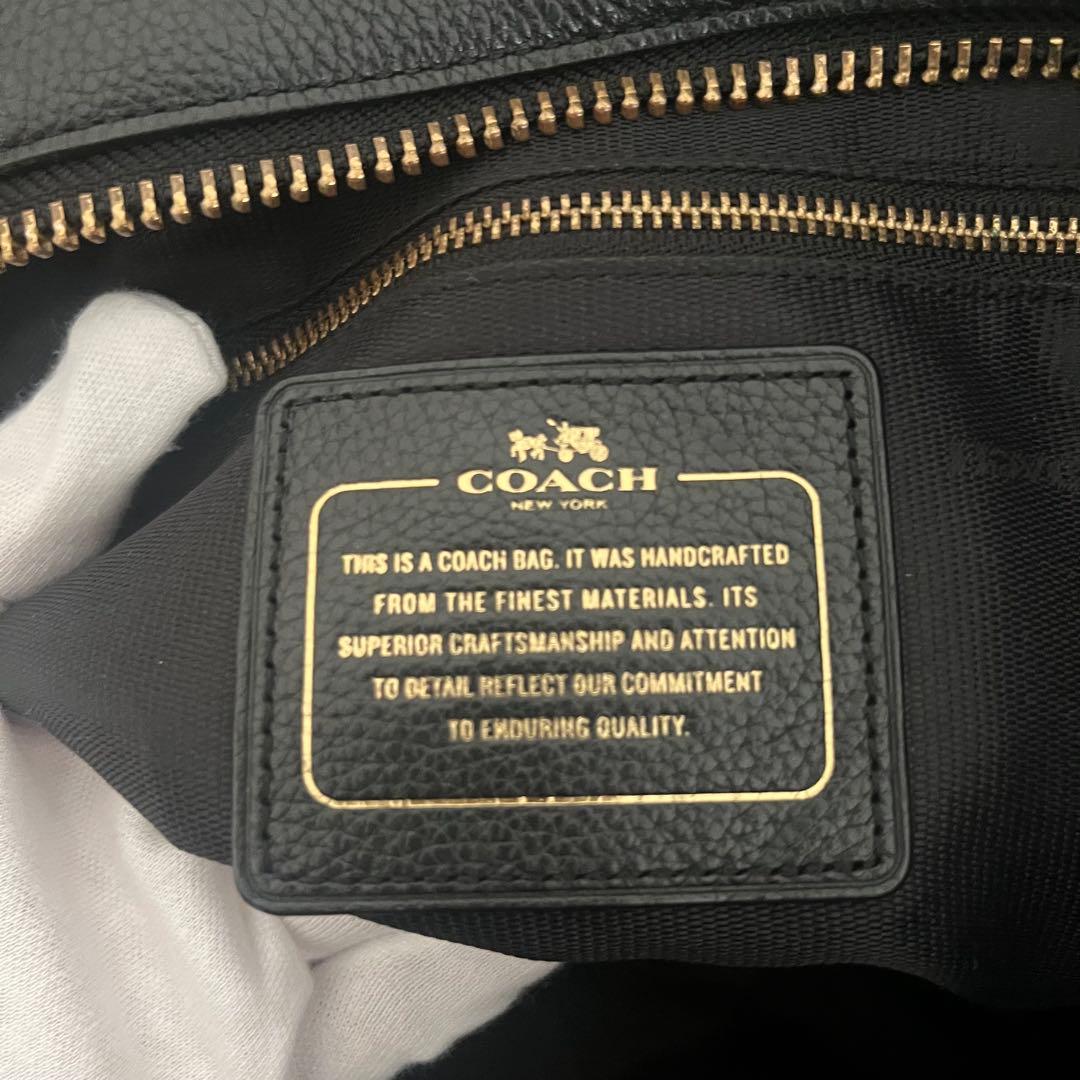 美品✨A4収納　コーチ　トートバッグ　ビジネス　ワンショルダー　レザー　ブラック