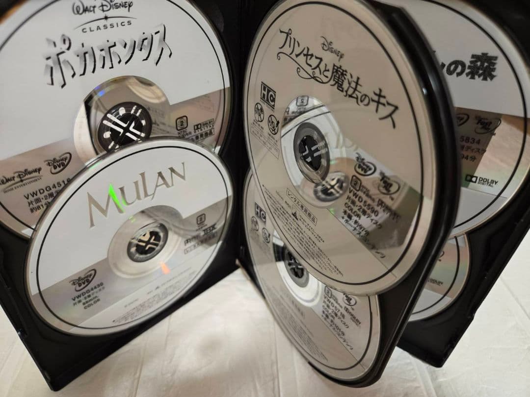 ディズニー　プリンセス　モアナ　アラジン　DVD レンタル