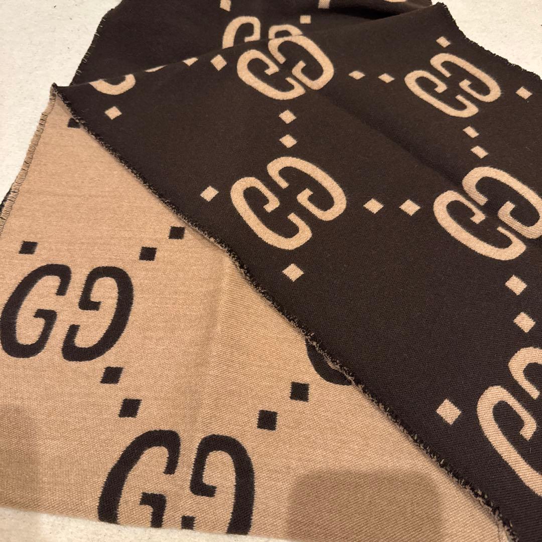 GUCCI GGロゴウールマフラー　35×190 箱付き