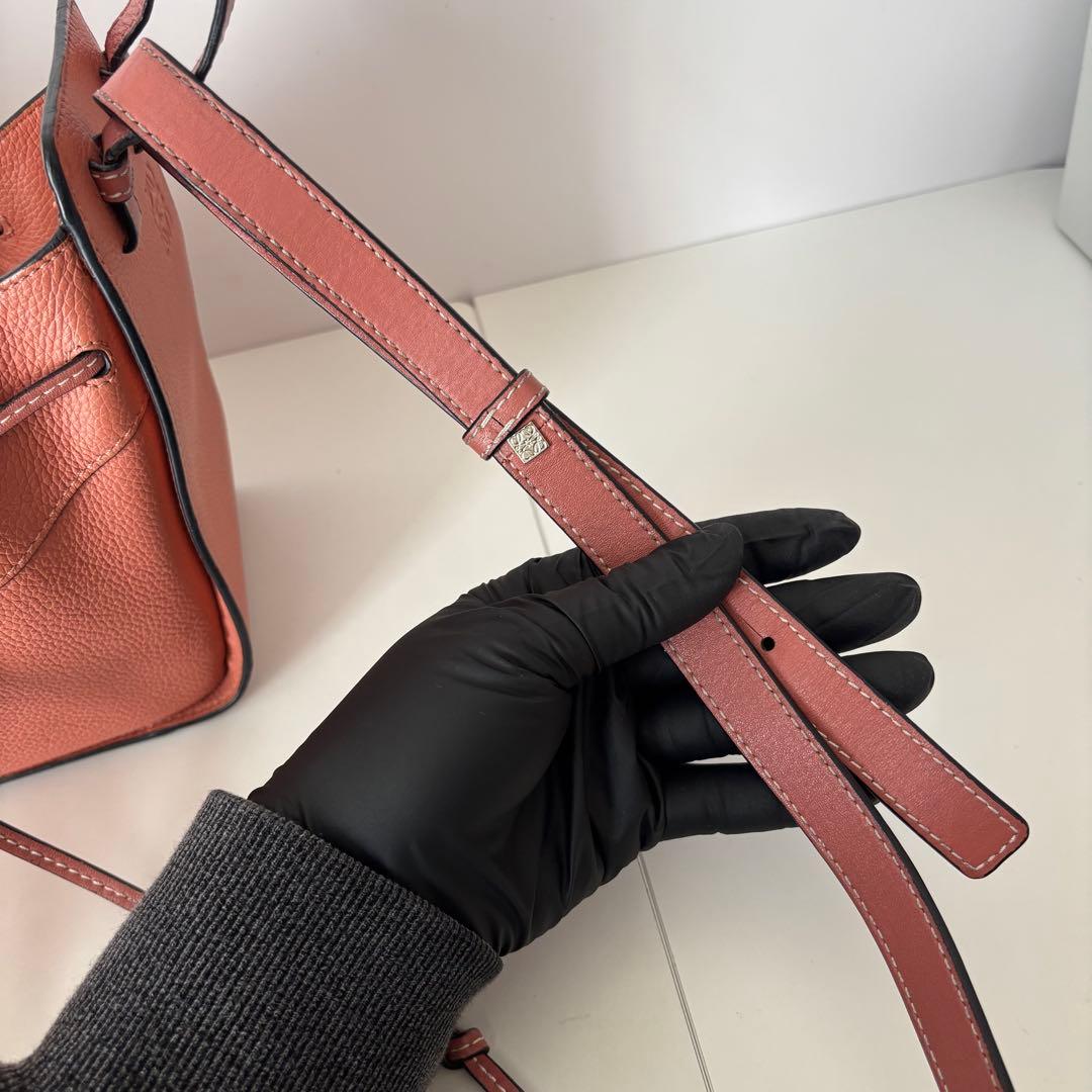 LOEWE ハンモック　ドローストリングバッグミニ