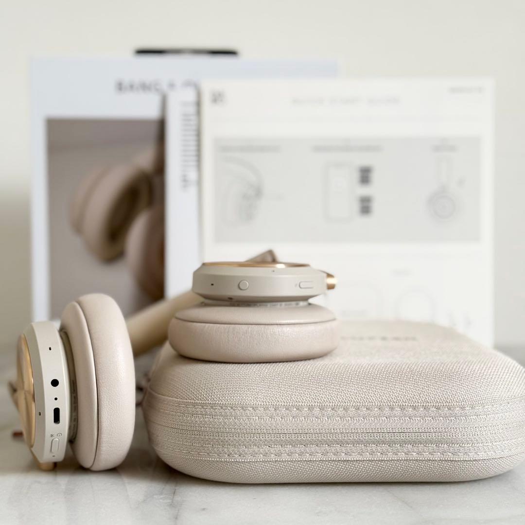 Bang＆Olufsen Beoplay HX ワイヤレスヘッドホン