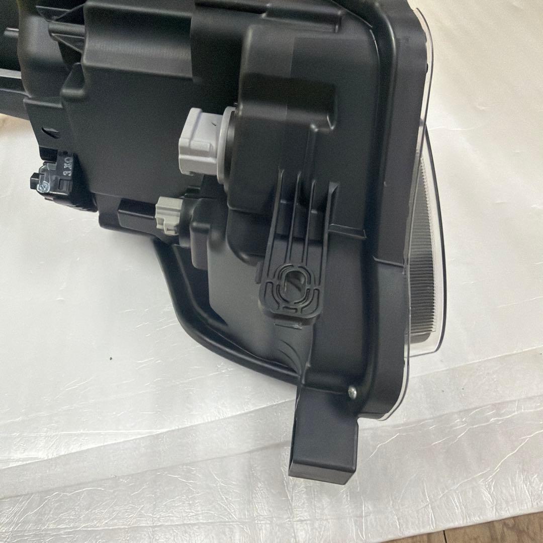 右側用ヘッドライト クリア プラスチック製