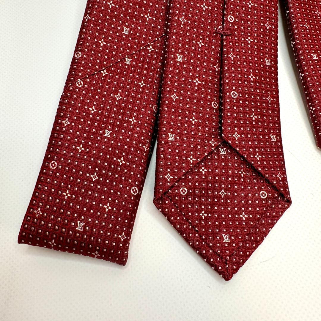 新品未使用　箱付き　LOUIS VUITTON バーガンディ 星柄 ネクタイ