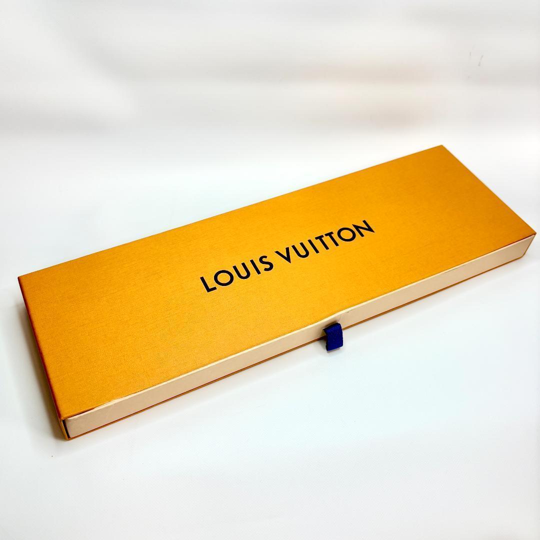 新品未使用　箱付き　LOUIS VUITTON バーガンディ 星柄 ネクタイ