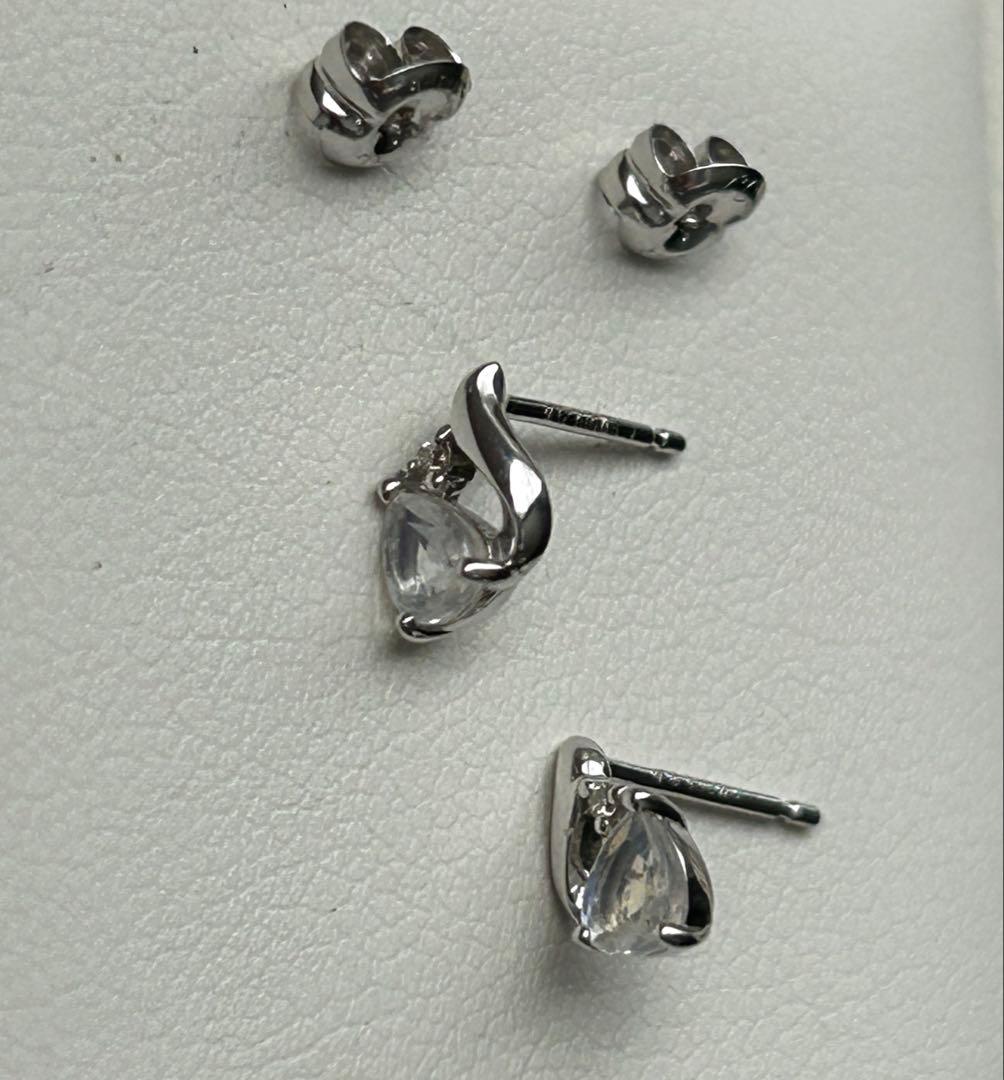 4℃ K18WG ダイヤ　ピアス