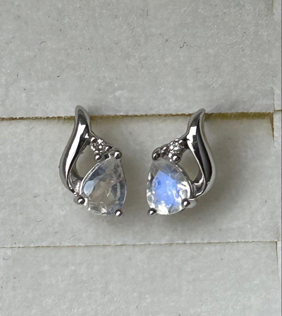 4℃ K18WG ダイヤ　ピアス