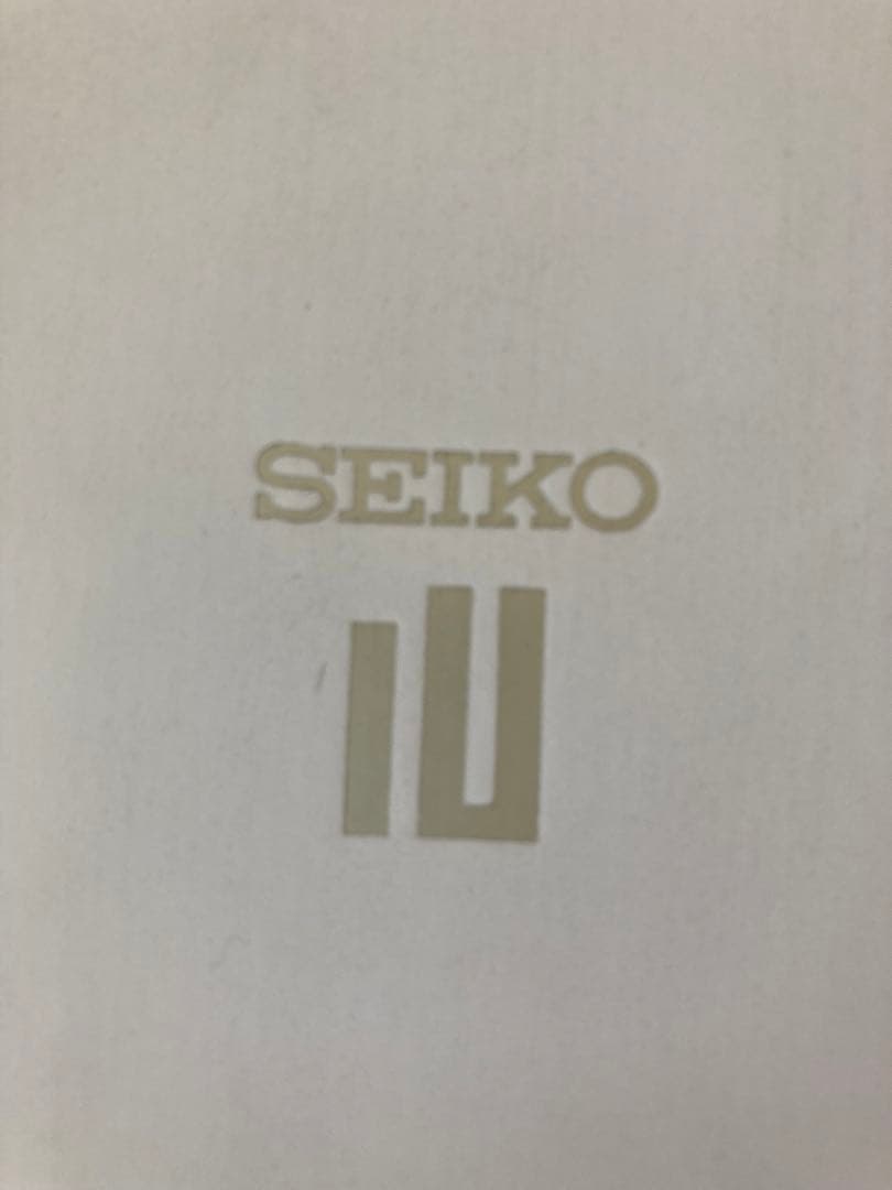 SEIKO IU スクエア型 腕時計 シルバー　※12/25までセール