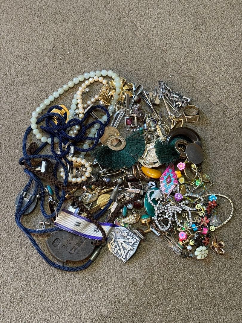 イミテーションまとめ ピアス ネックレス ネクタイピン カフス等