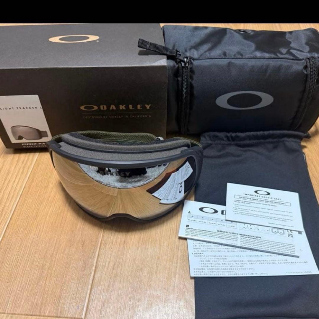 最終値下げ OAKLEY Flight Tracker L