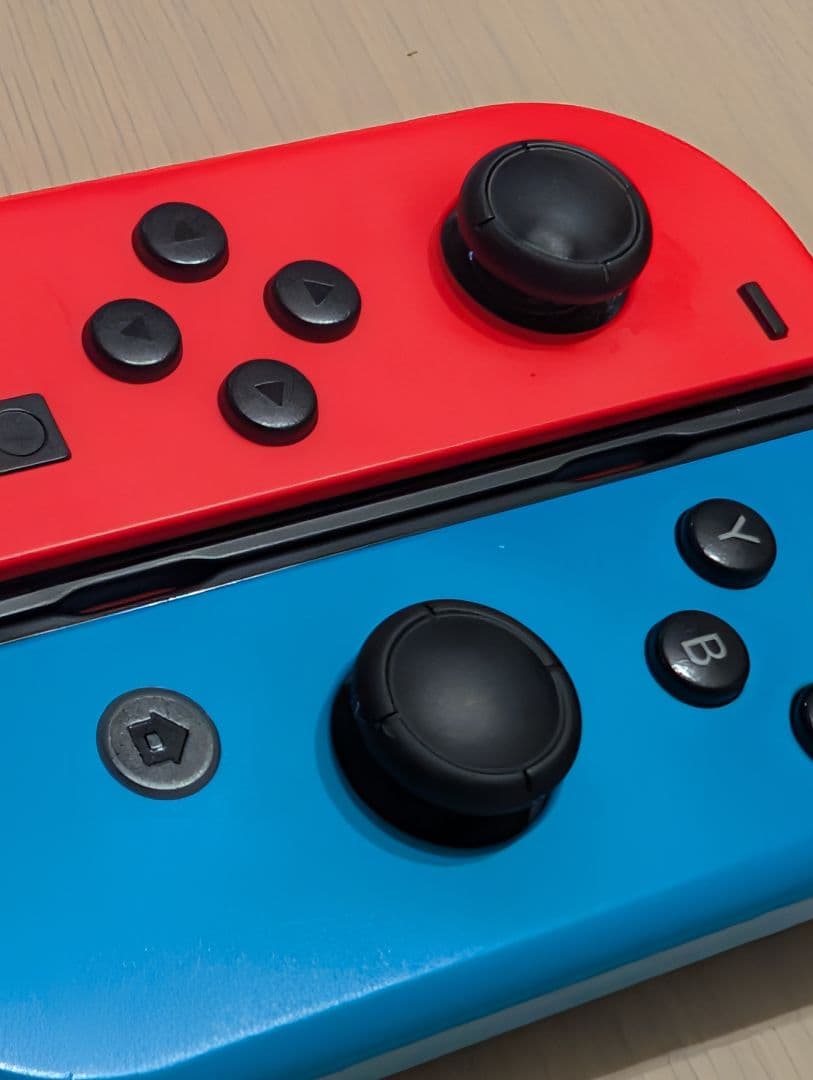 Nintendo Switch 本体 おまけ赤青Joy-Con付き