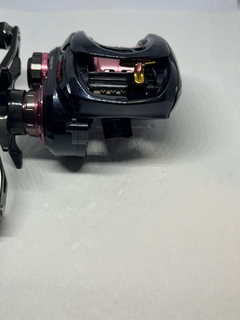 【新品未使用】ダイワ DAIWA 紅牙 TW 7.3R