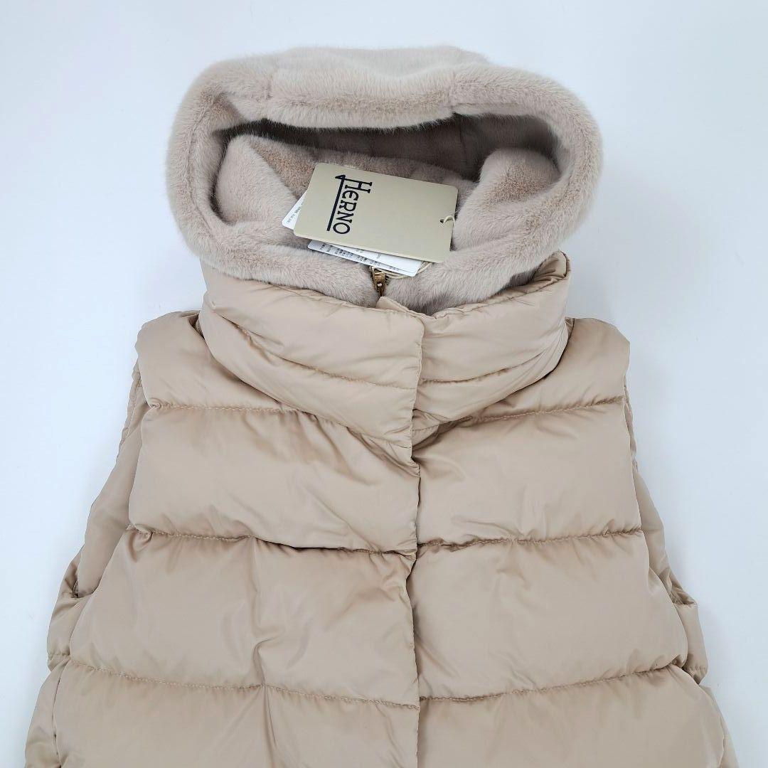 未使用品★2024AW 定価19万 ヘルノ ダウンベスト ジレ エコファーフード