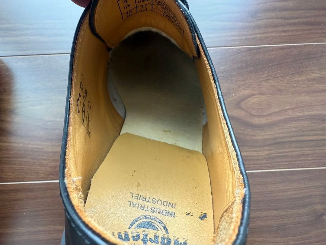 ドクターマーチン 3ホール ブラック　1925 5400