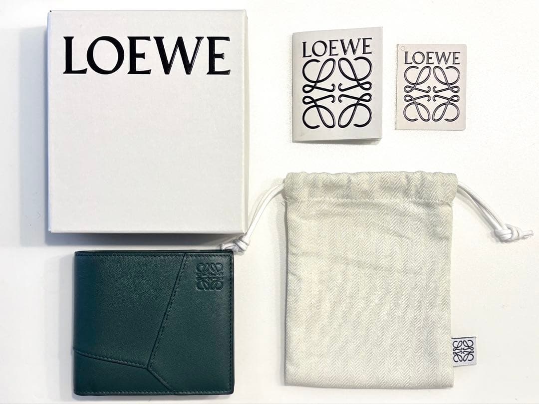 LOEWE パズル バイフォールド ウォレット