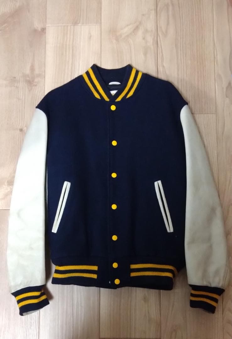 USA製　スタジャン　ゴールデンベア