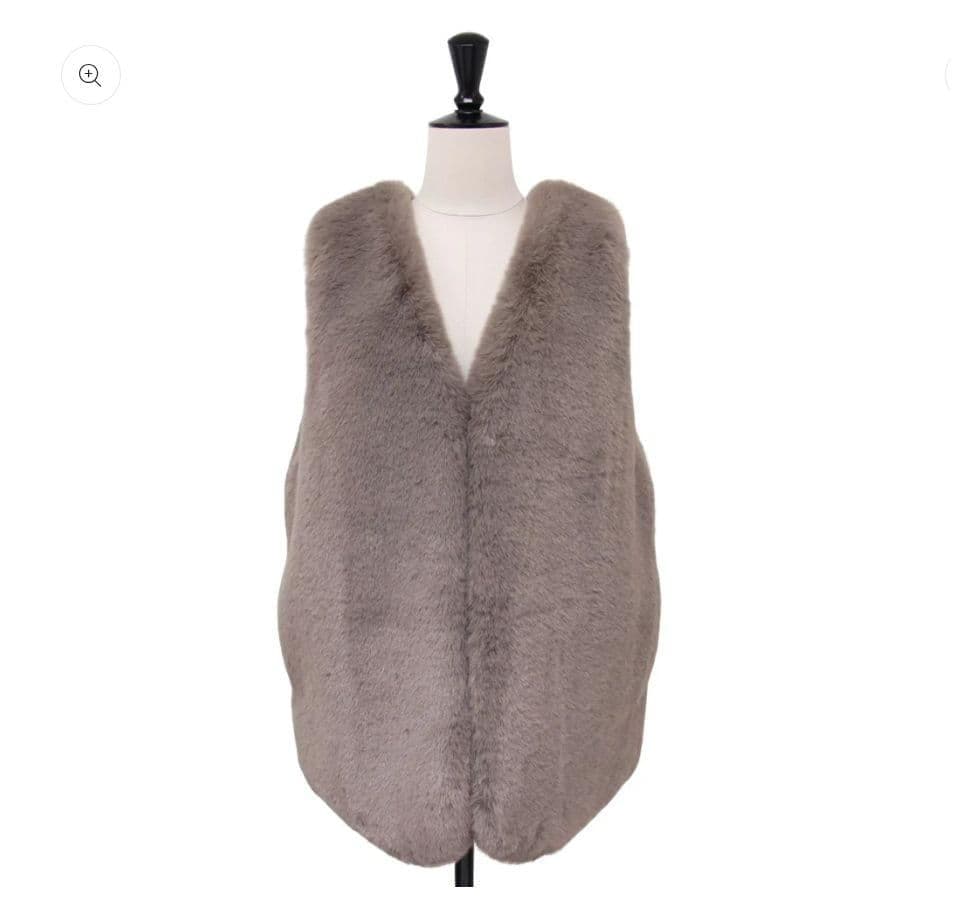 【新品☆未使用】AnneCoquineアンコキーヌ ふわふわファーベスト　3L